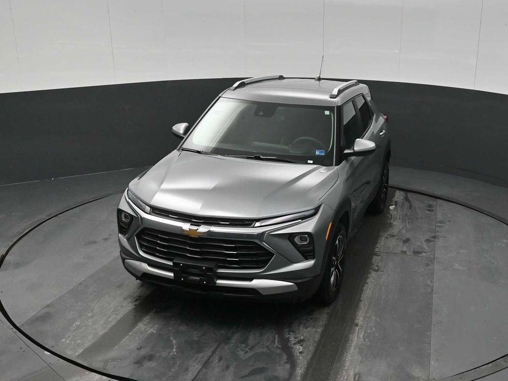 used 2025 Chevrolet TrailBlazer car, priced at $25,688