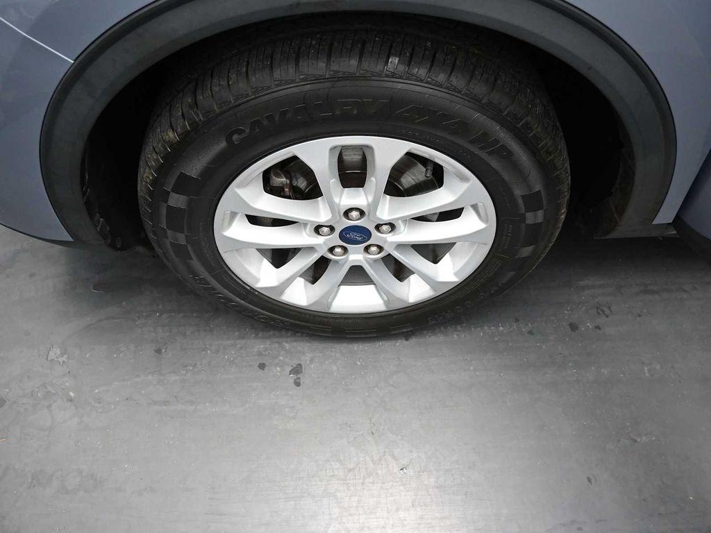 used 2022 Ford Escape car, priced at $21,136