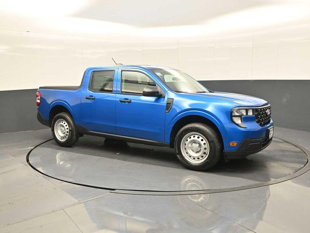 new 2025 Ford Maverick car, priced at $29,495