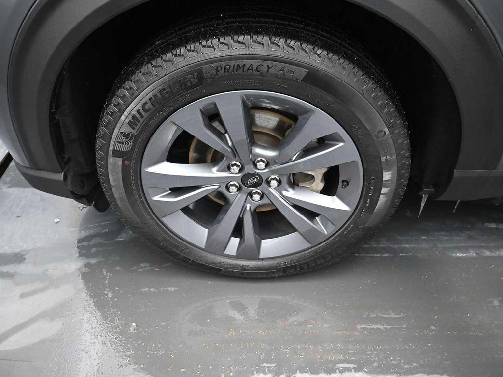used 2025 Ford Explorer car, priced at $39,400