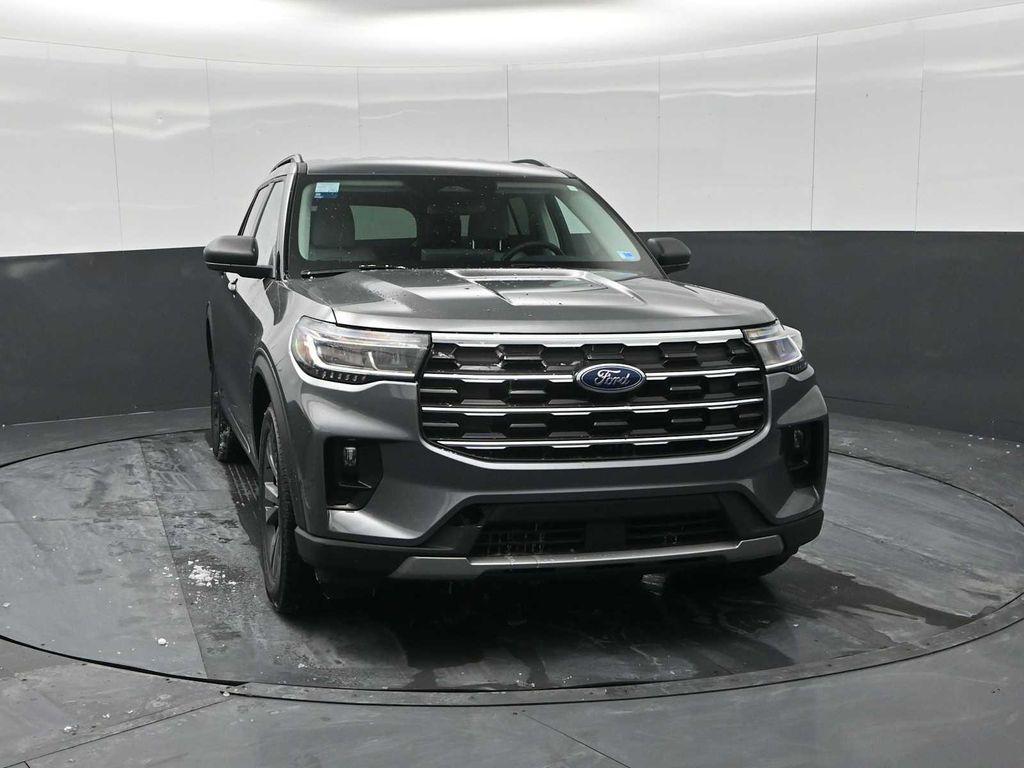 used 2025 Ford Explorer car, priced at $39,400
