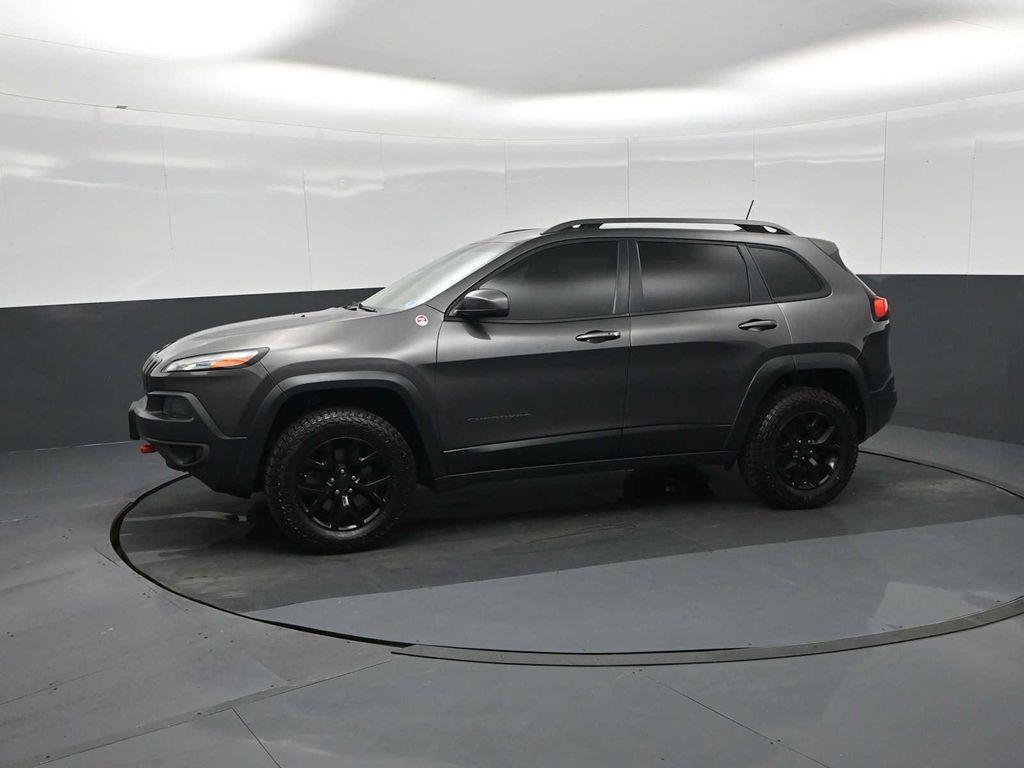 used 2018 Jeep Cherokee car