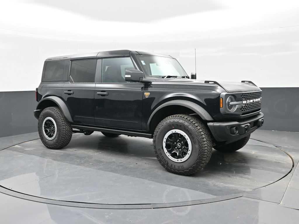 new 2025 Ford Bronco car, priced at $59,692