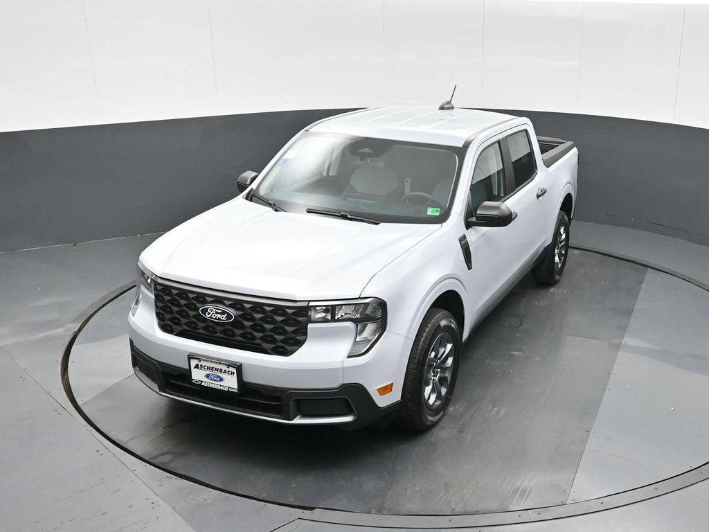 new 2025 Ford Maverick car, priced at $33,495