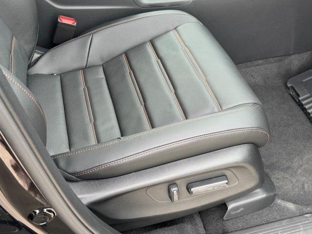 new 2026 Honda CR-V Hybrid car