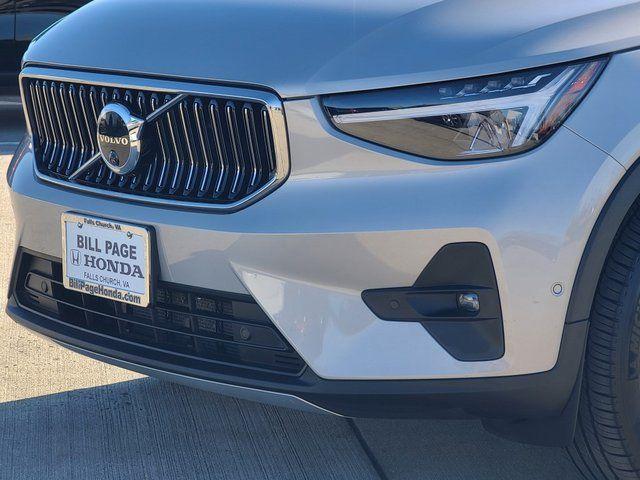 used 2025 Volvo XC40 car, priced at $28,998