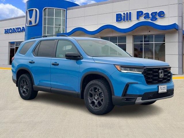 new 2025 Honda Pilot car, priced at $49,855