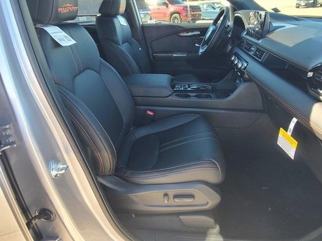 new 2025 Honda Pilot car, priced at $49,880