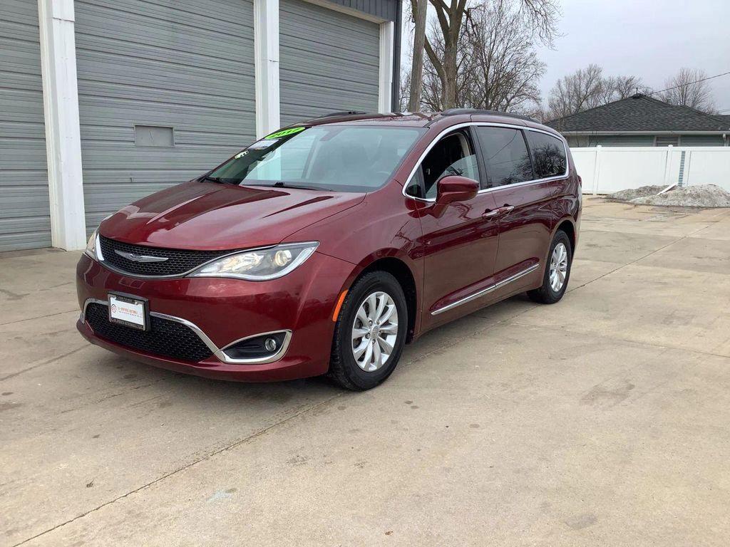 used 2017 Chrysler Pacifica car, priced at $12,995