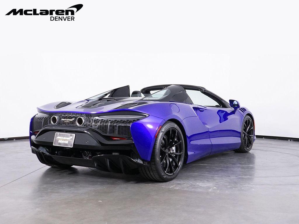 new 2025 McLaren Artura car, priced at $335,668