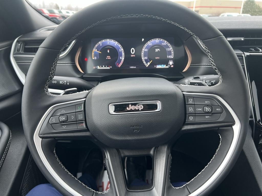 used 2025 Jeep Grand Cherokee L car, priced at $39,999