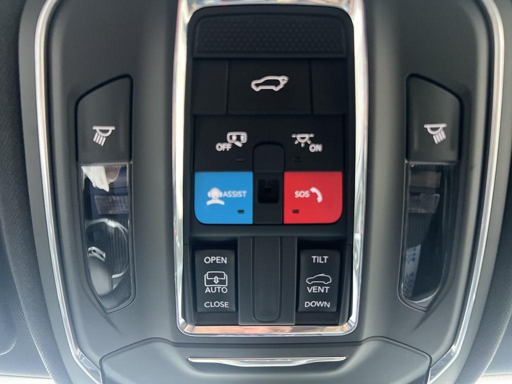 used 2025 Jeep Grand Cherokee L car, priced at $39,999