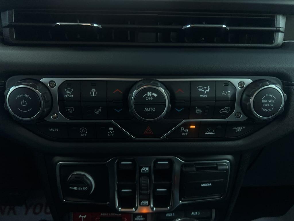 new 2025 Jeep Gladiator car, priced at $54,998