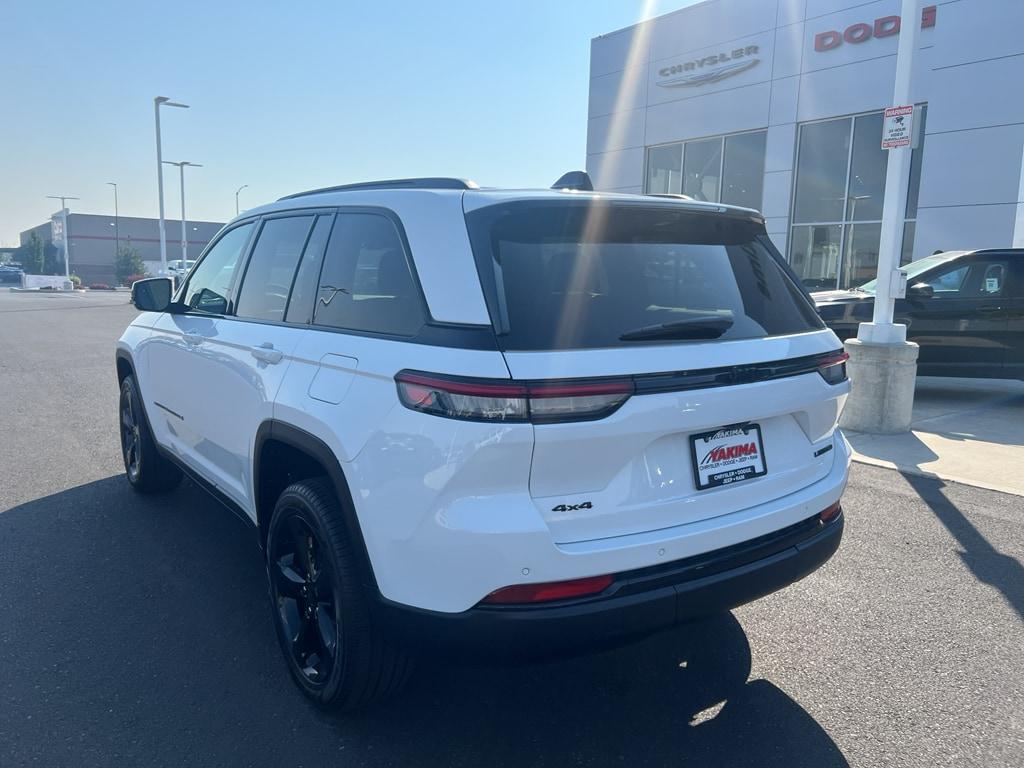 new 2025 Jeep Grand Cherokee car, priced at $46,810