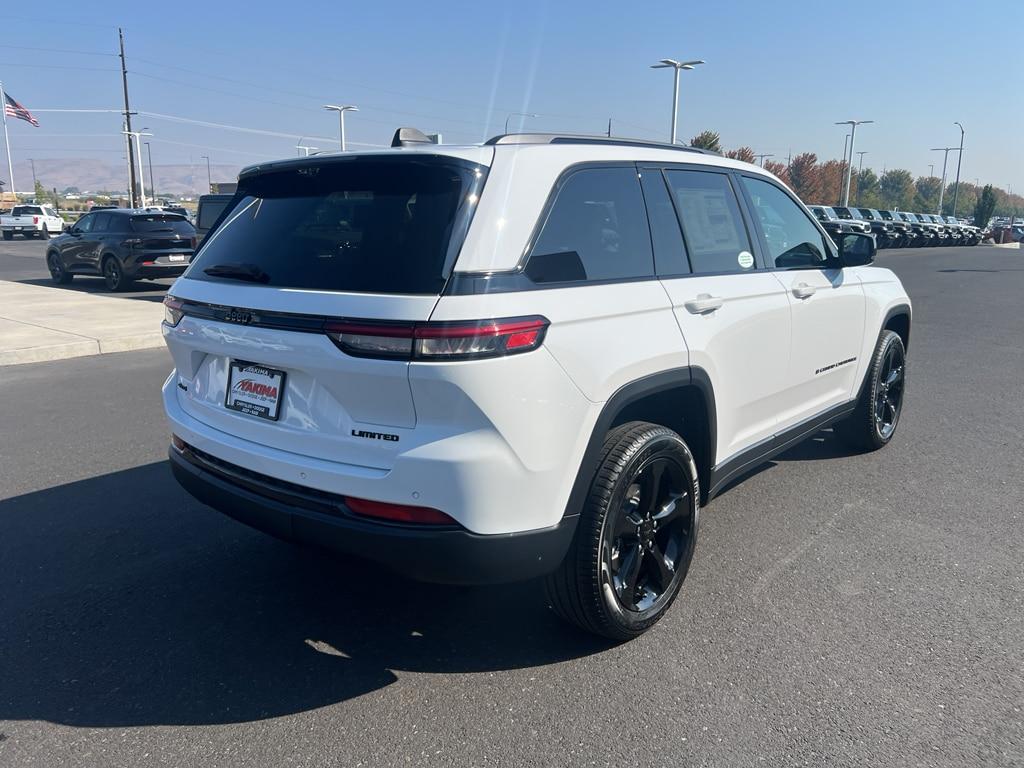 new 2025 Jeep Grand Cherokee car, priced at $46,810
