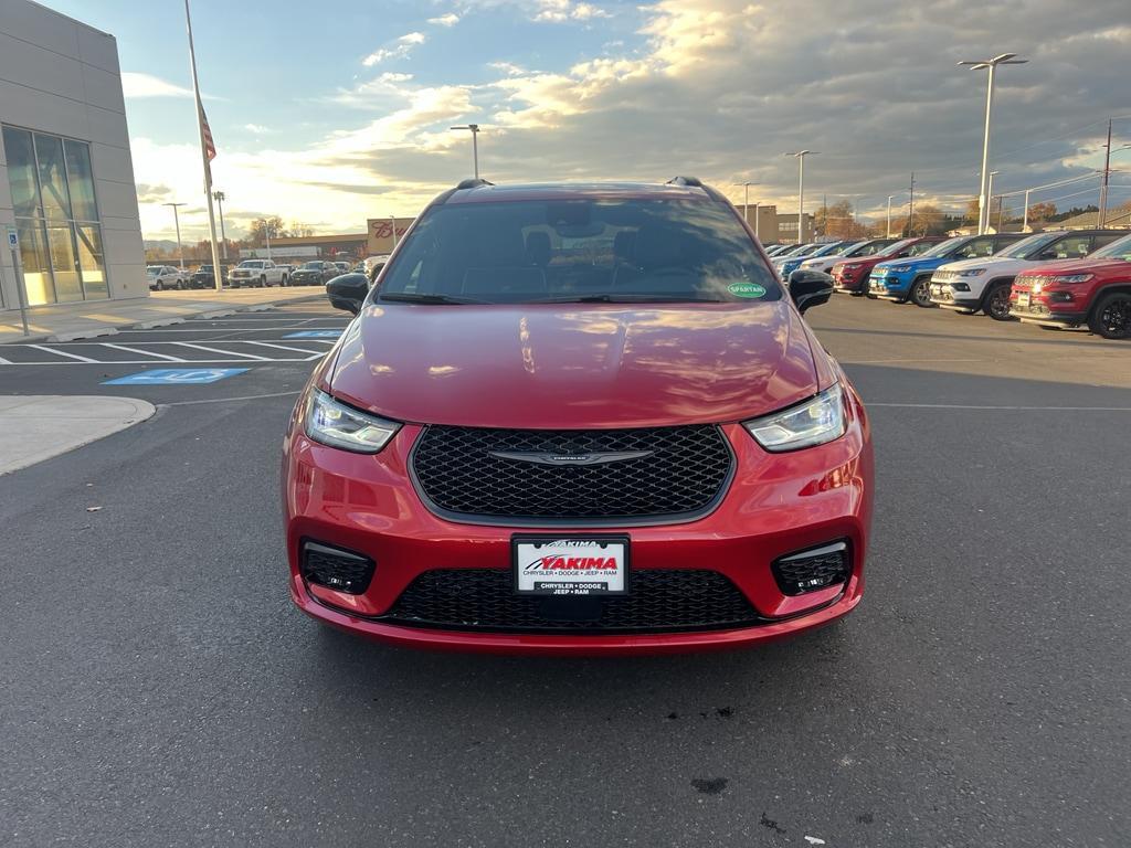 new 2026 Chrysler Pacifica car, priced at $53,976