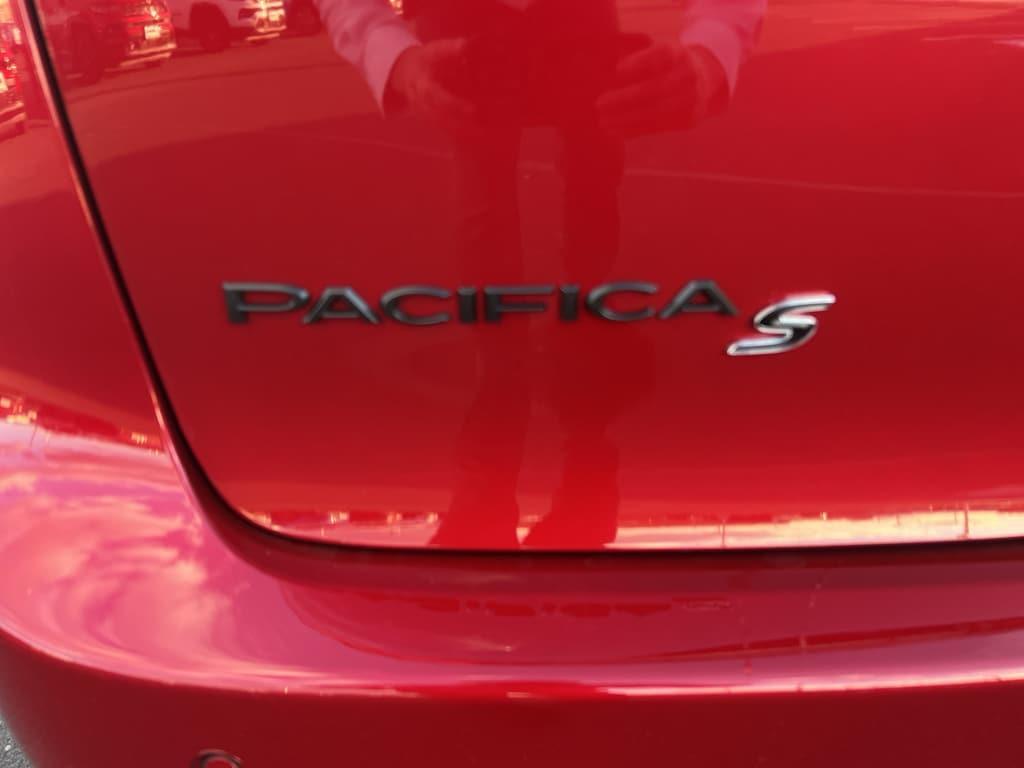new 2026 Chrysler Pacifica car, priced at $53,976
