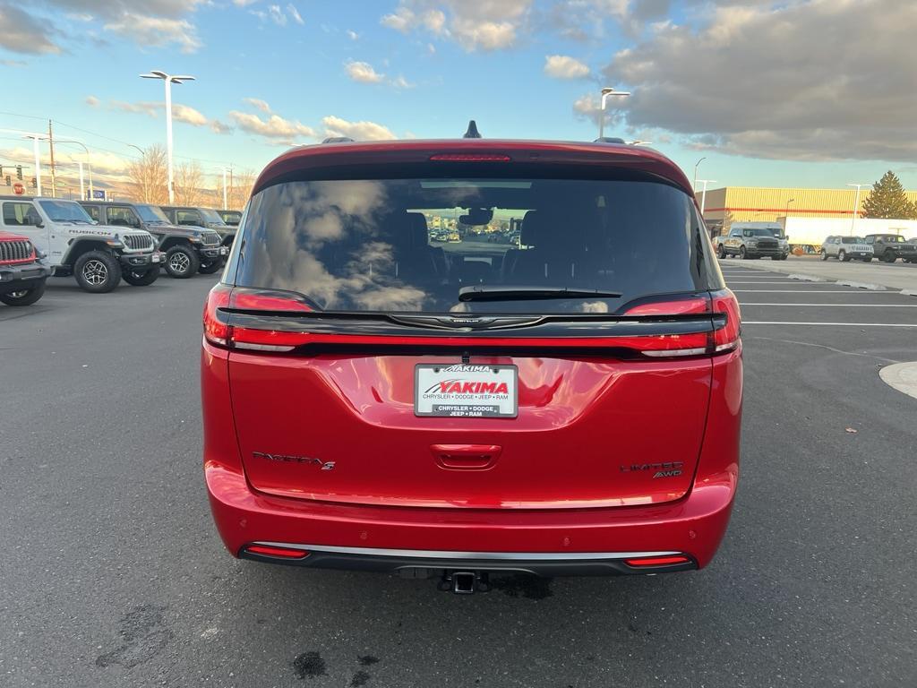 new 2026 Chrysler Pacifica car, priced at $53,976