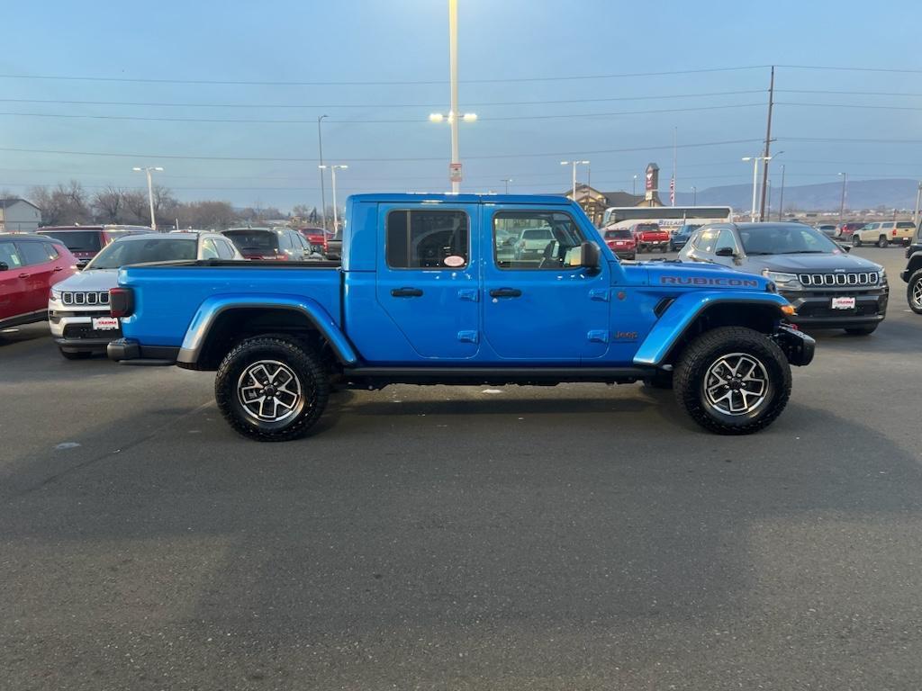 new 2024 Jeep Gladiator car, priced at $66,373