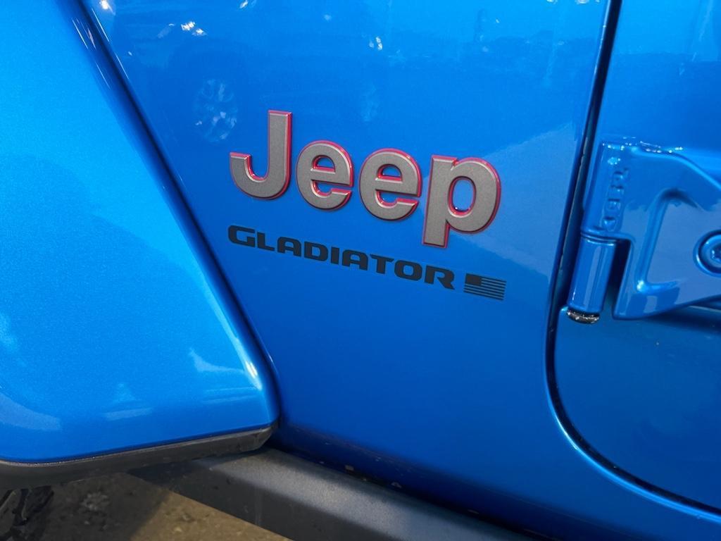 new 2024 Jeep Gladiator car, priced at $66,373