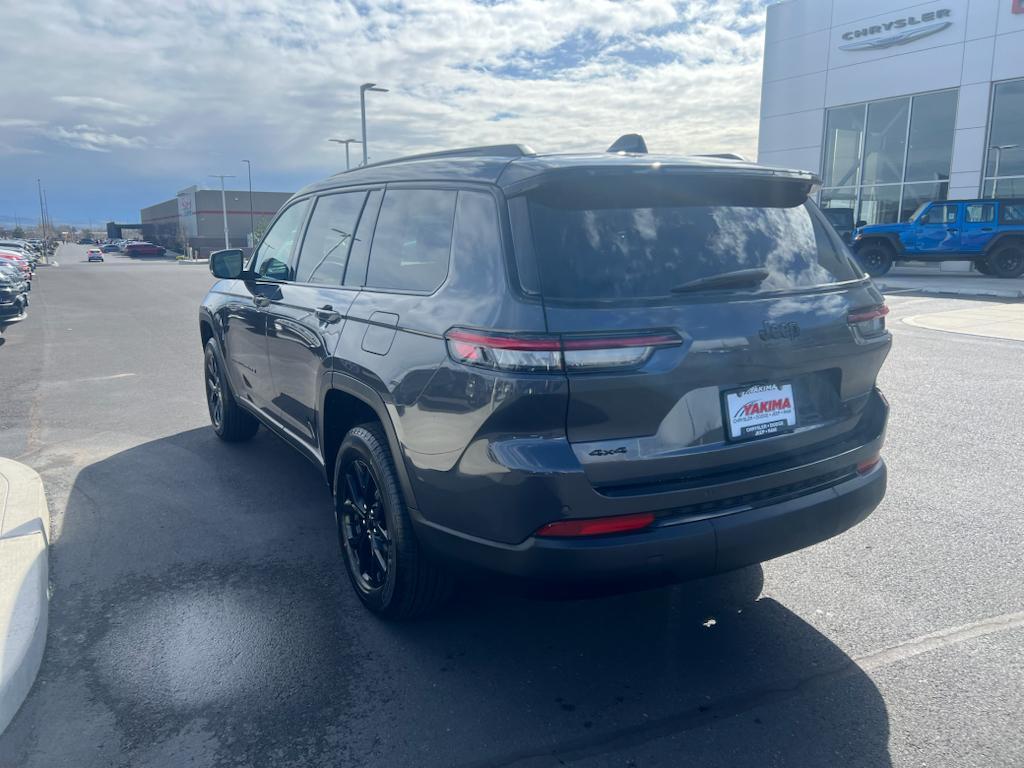 new 2025 Jeep Grand Cherokee L car, priced at $42,455