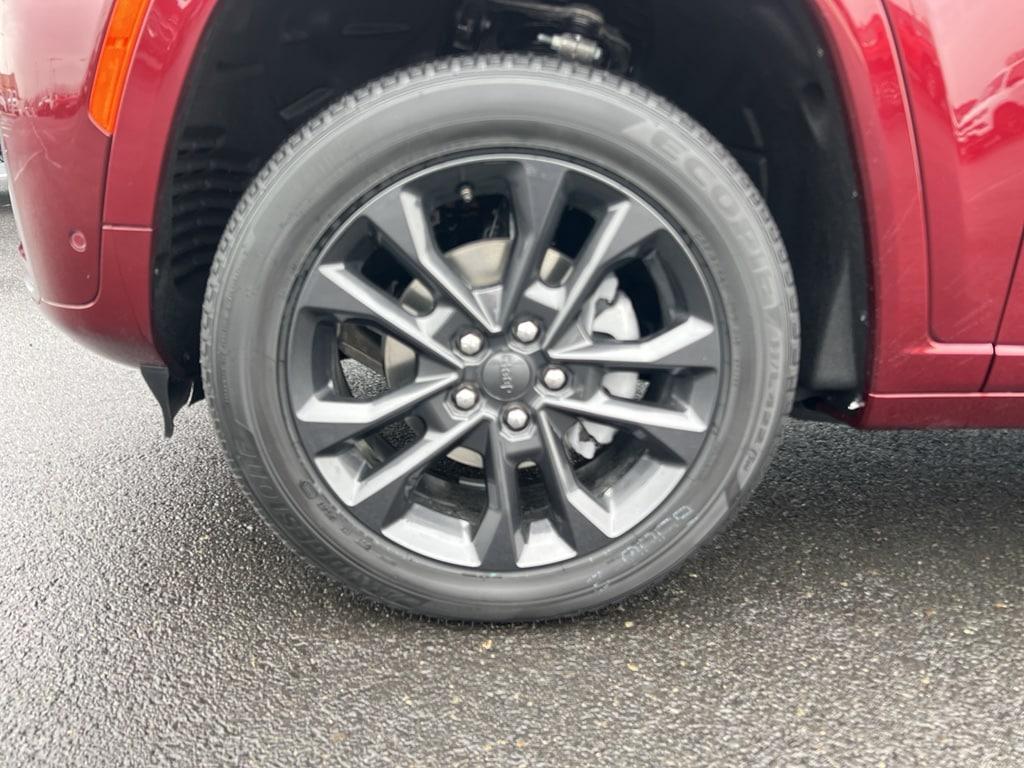 new 2026 Jeep Grand Cherokee car, priced at $53,042