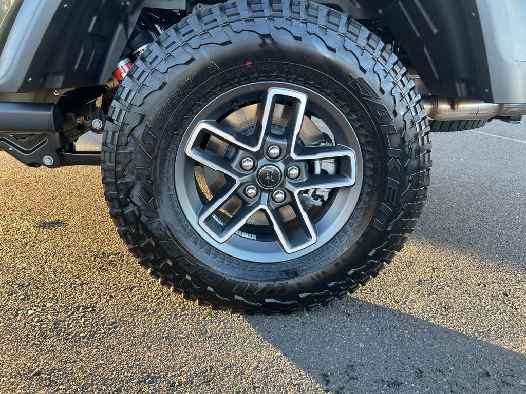 new 2026 Jeep Gladiator car, priced at $61,826