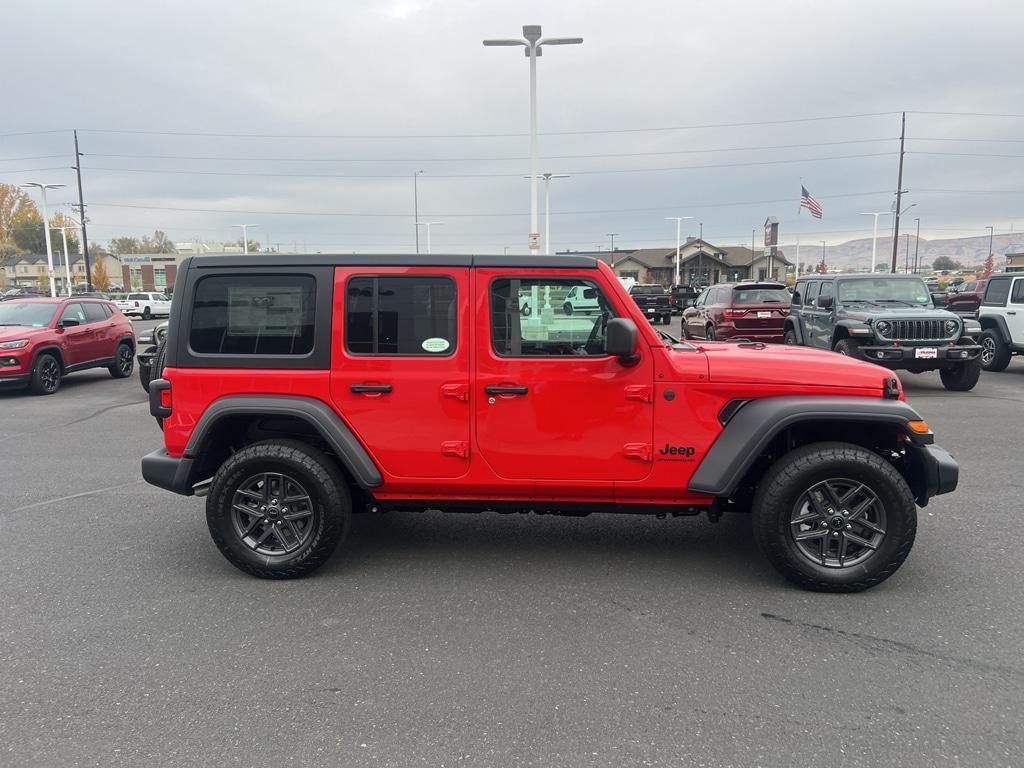 new 2025 Jeep Wrangler car, priced at $41,734