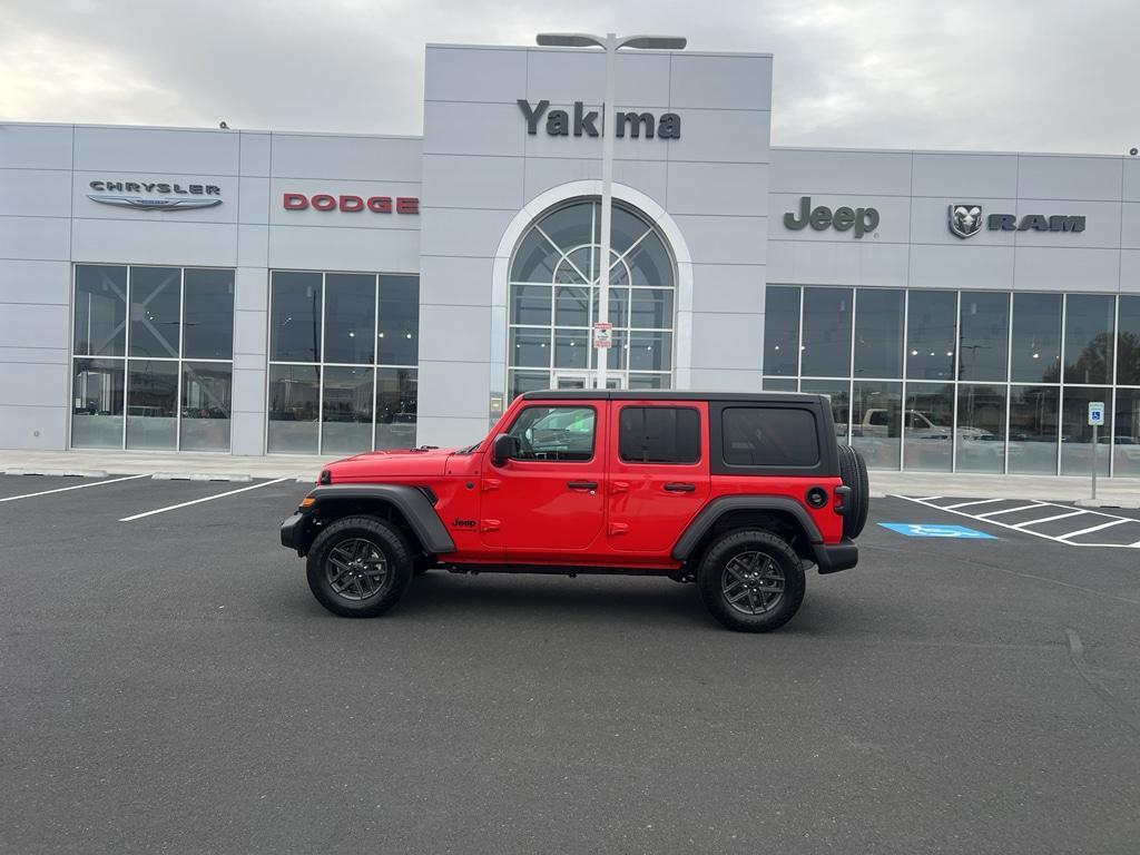 new 2025 Jeep Wrangler car, priced at $41,734