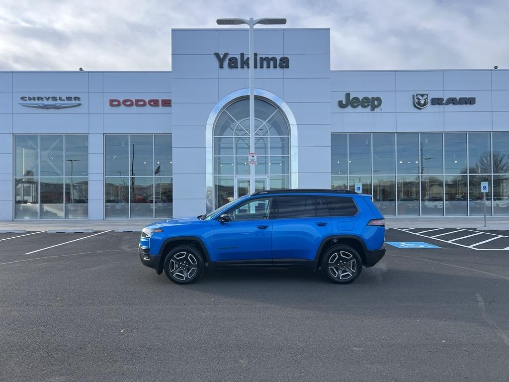 new 2026 Jeep Cherokee car, priced at $42,511