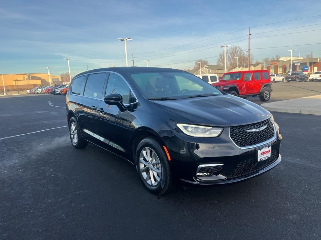 new 2026 Chrysler Pacifica car, priced at $46,380