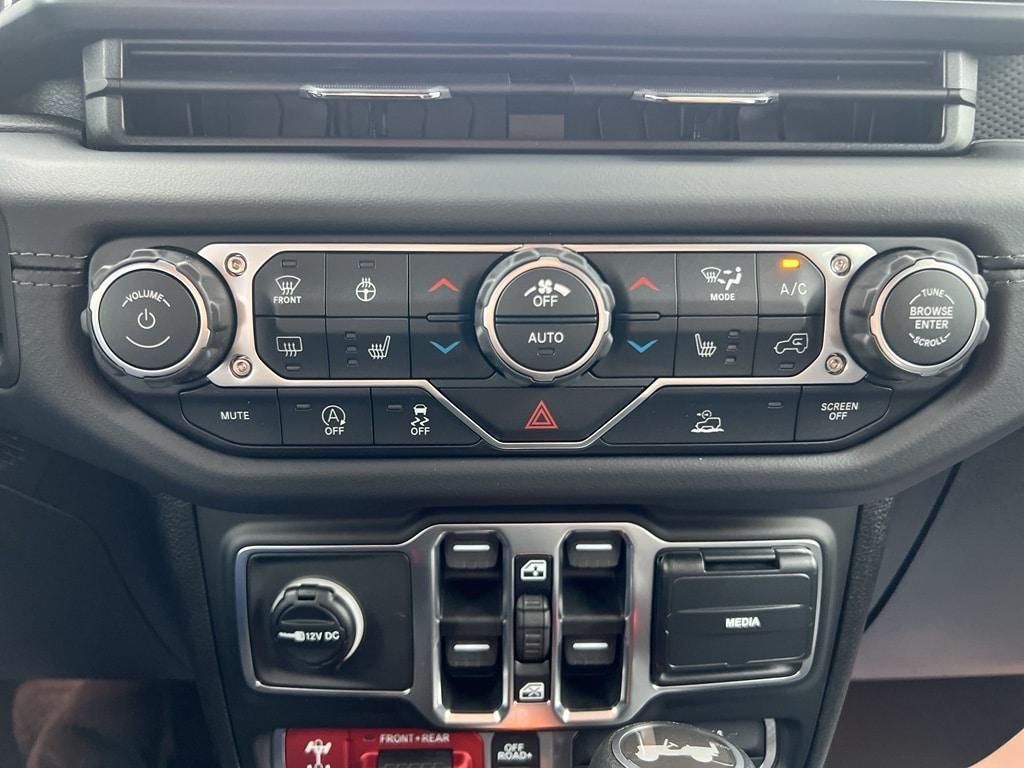 new 2026 Jeep Wrangler car, priced at $59,829