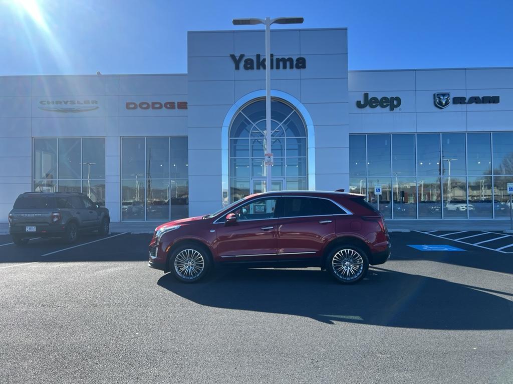 used 2020 Cadillac XT5 car, priced at $26,999