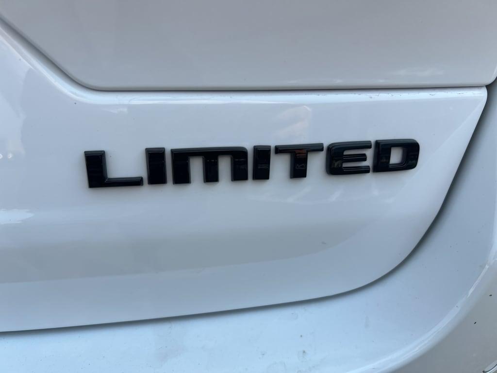 new 2025 Jeep Grand Cherokee car, priced at $52,241