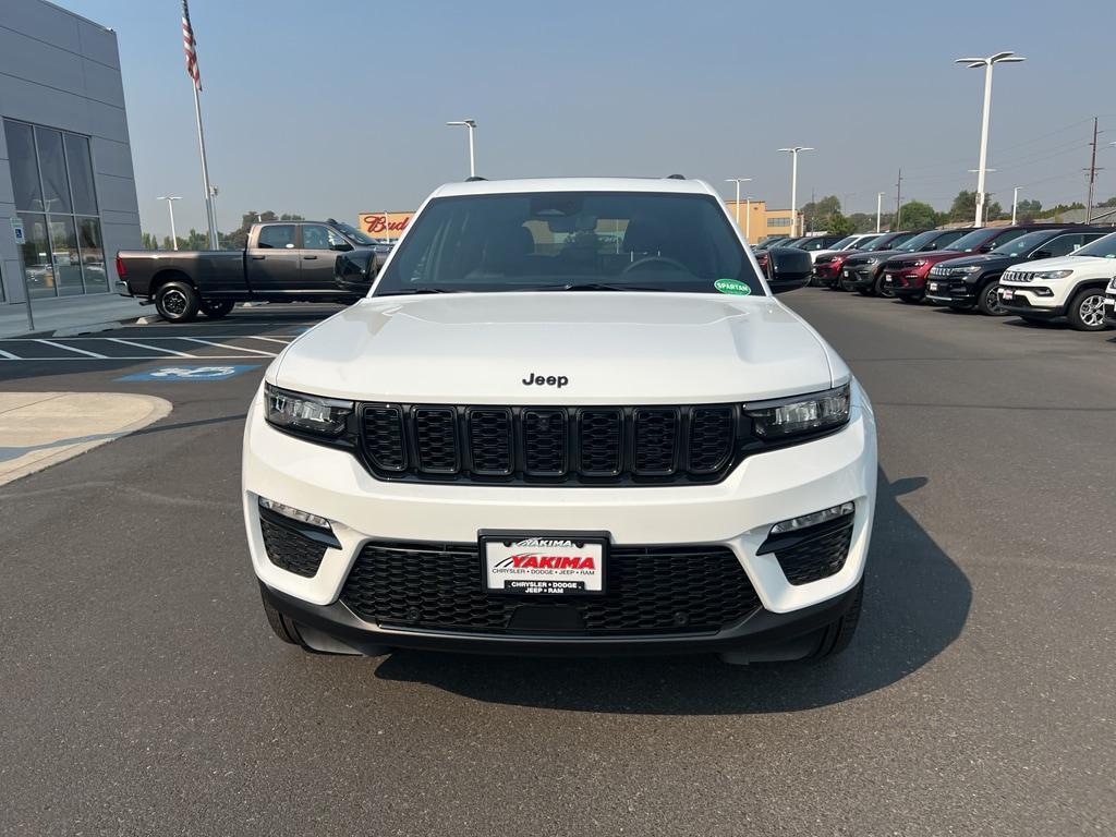 new 2025 Jeep Grand Cherokee car, priced at $52,241