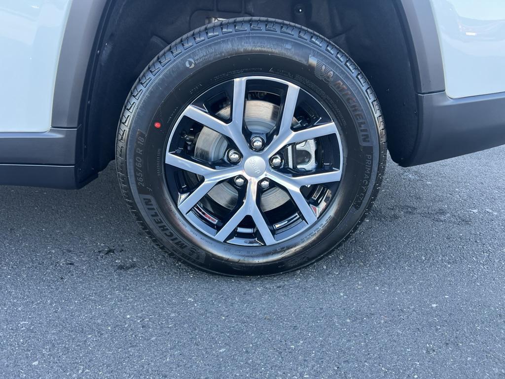 new 2025 Jeep Grand Cherokee L car, priced at $52,264