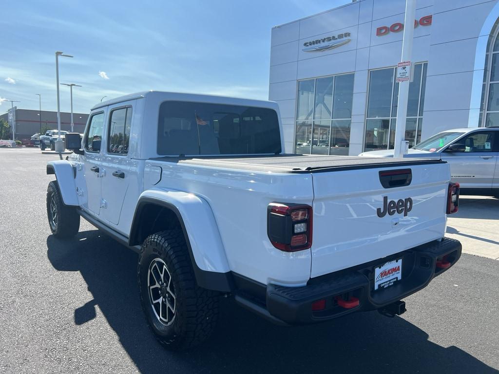 new 2025 Jeep Gladiator car, priced at $52,401