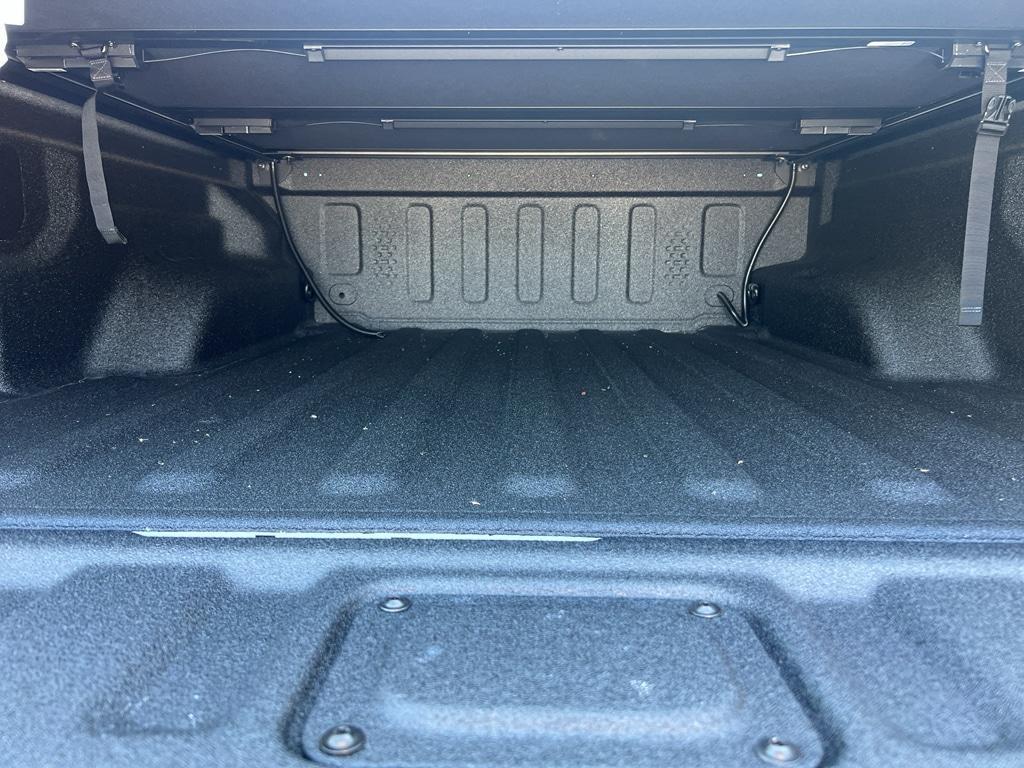 new 2025 Jeep Gladiator car, priced at $52,401