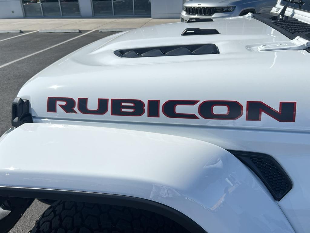 new 2025 Jeep Gladiator car, priced at $52,401