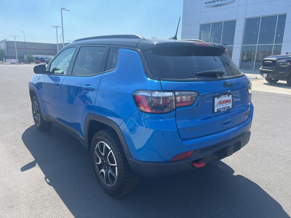 new 2024 Jeep Compass car, priced at $37,104