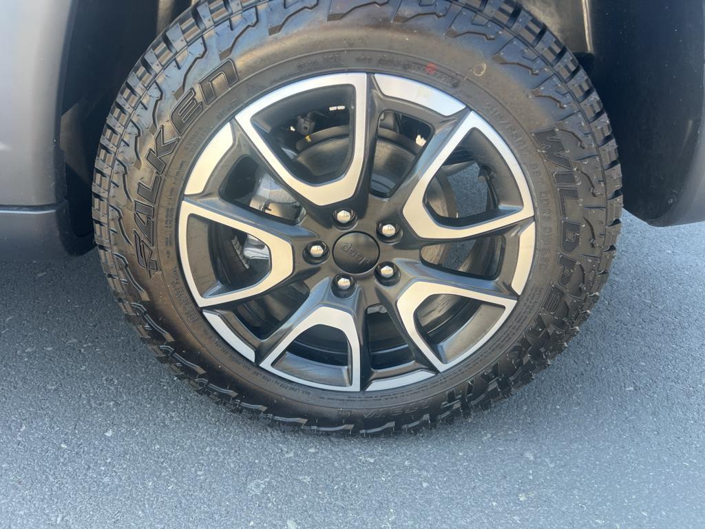 new 2024 Jeep Compass car, priced at $37,104