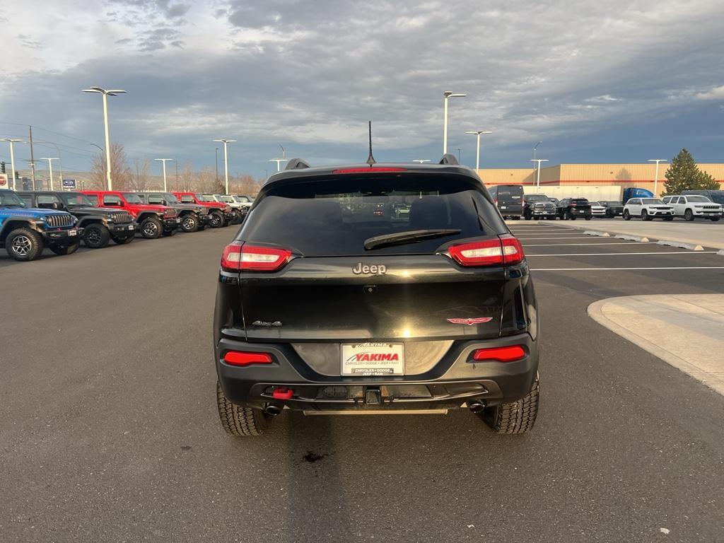 used 2016 Jeep Cherokee car, priced at $17,999