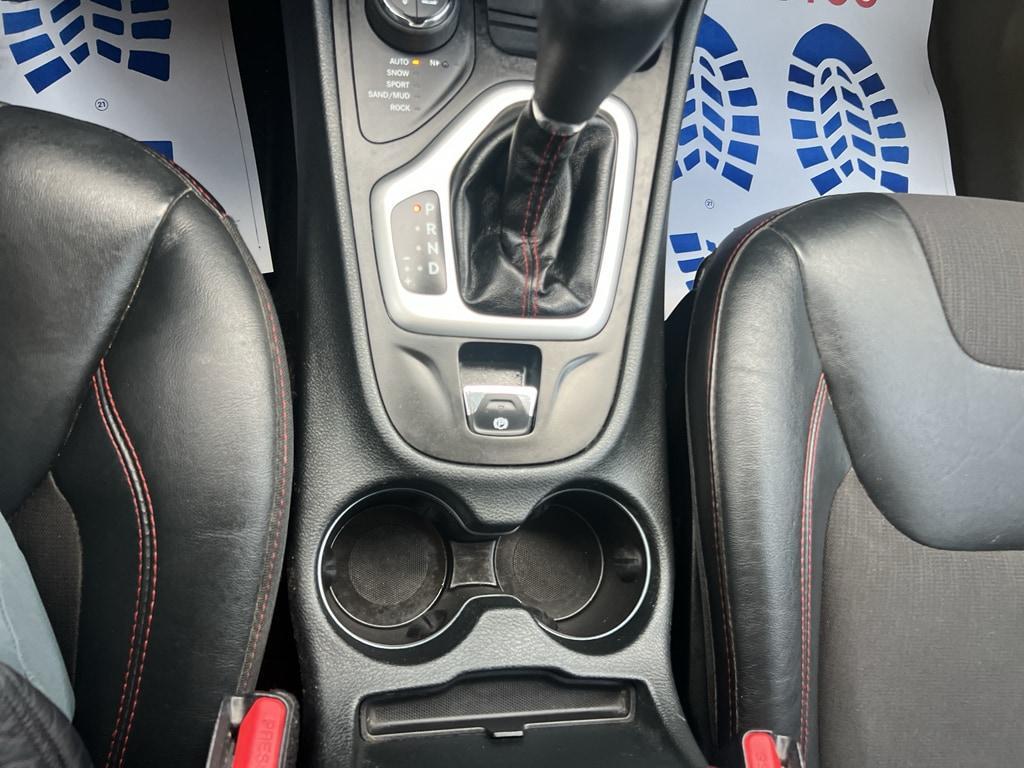 used 2016 Jeep Cherokee car, priced at $17,999