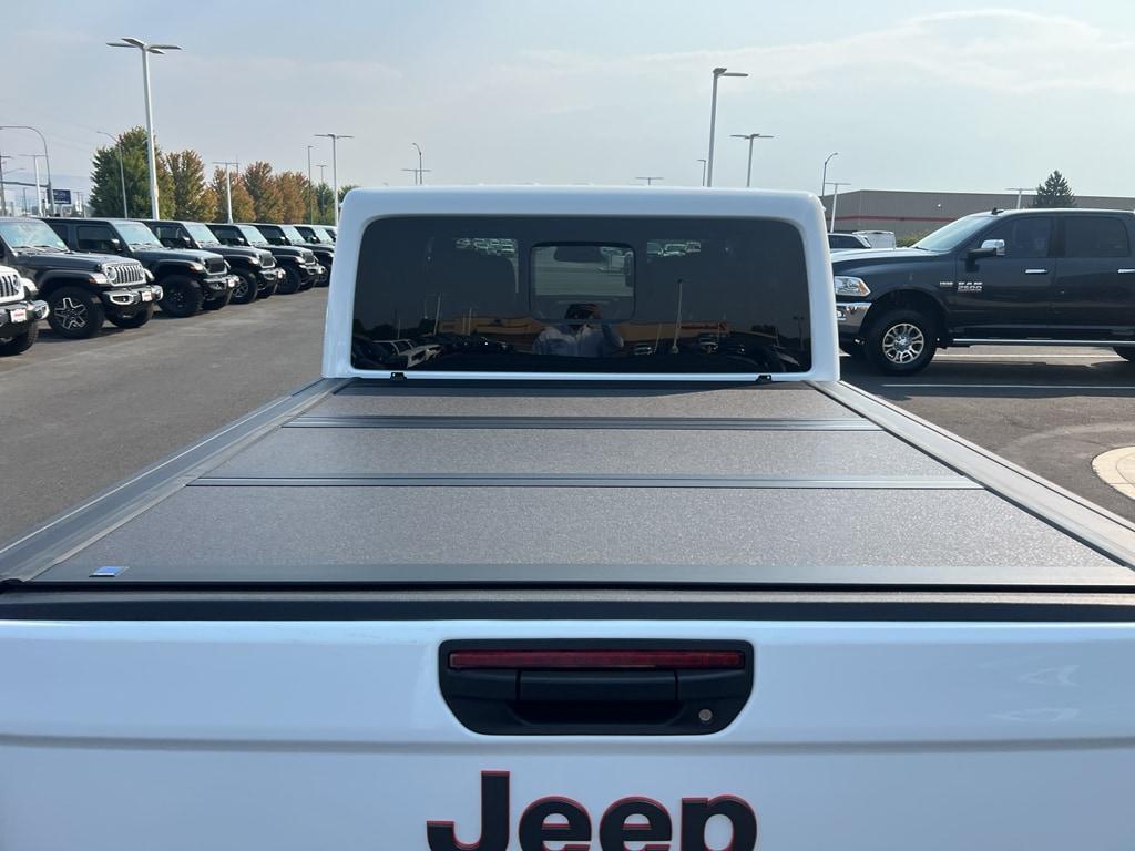new 2025 Jeep Gladiator car, priced at $51,059