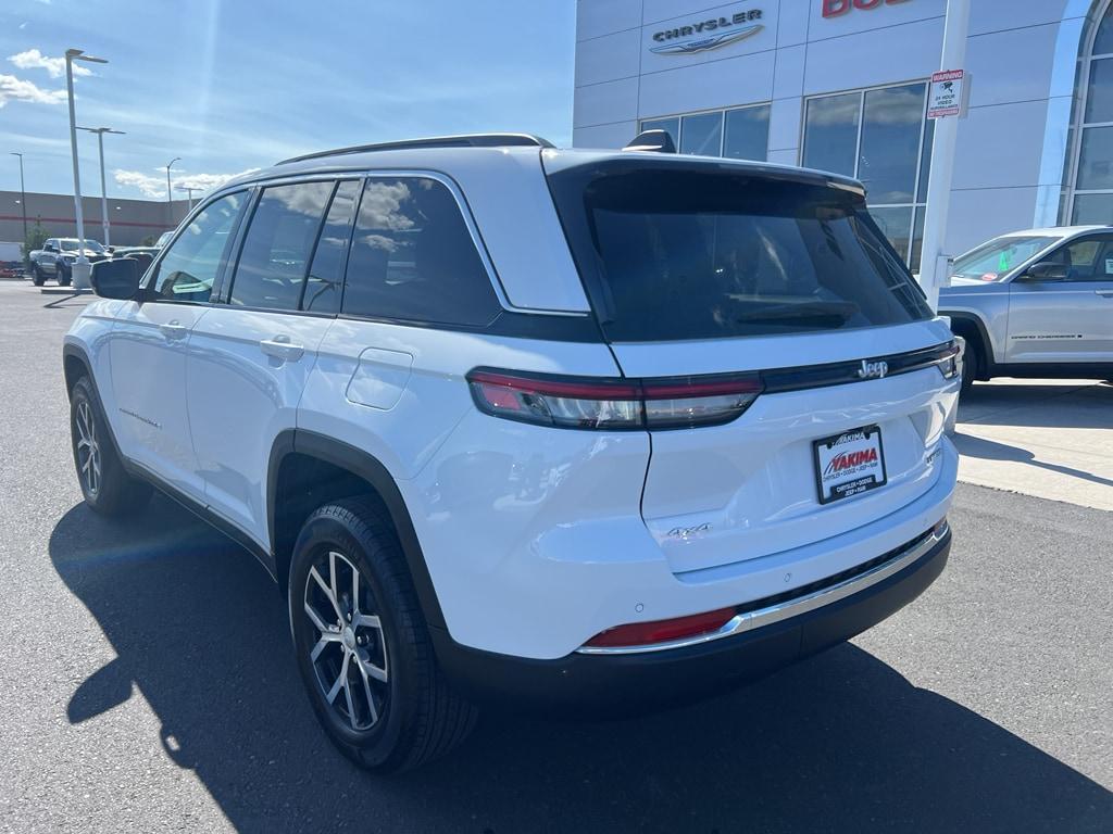 new 2025 Jeep Grand Cherokee car, priced at $47,135