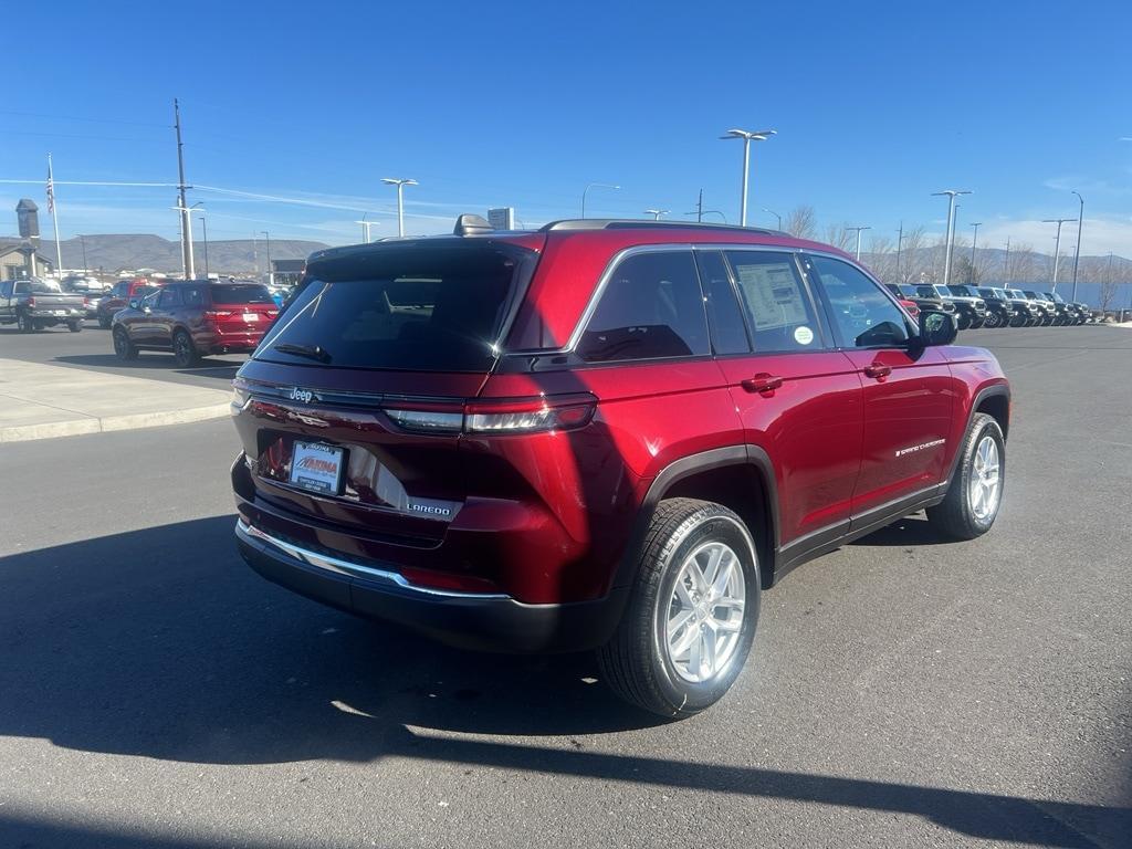 new 2026 Jeep Grand Cherokee car, priced at $45,177