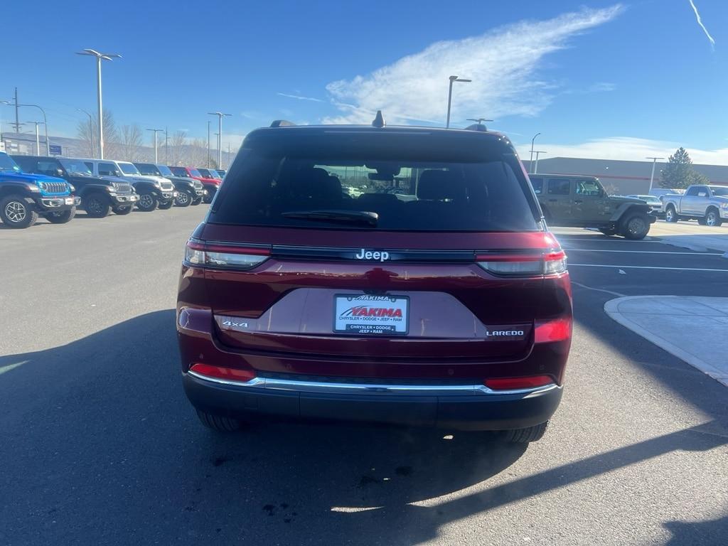 new 2026 Jeep Grand Cherokee car, priced at $45,177