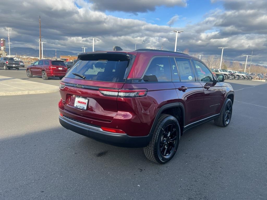 new 2026 Jeep Grand Cherokee car, priced at $47,150