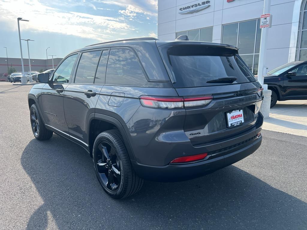 new 2025 Jeep Grand Cherokee car, priced at $47,881