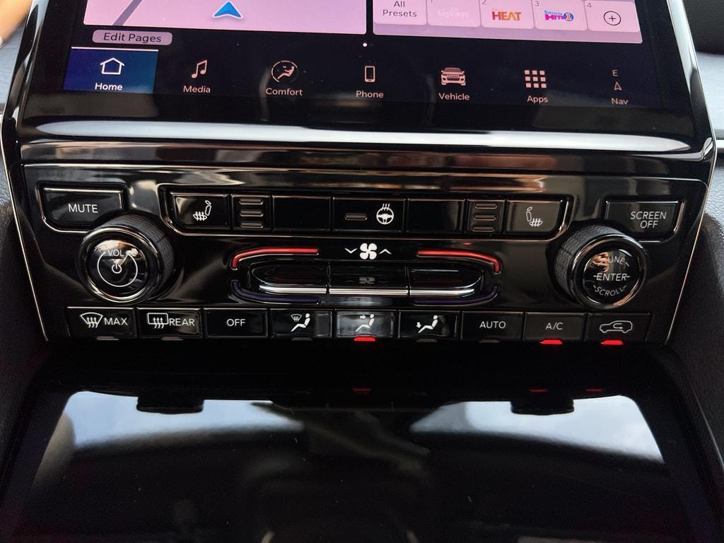 new 2025 Jeep Grand Cherokee car, priced at $47,881